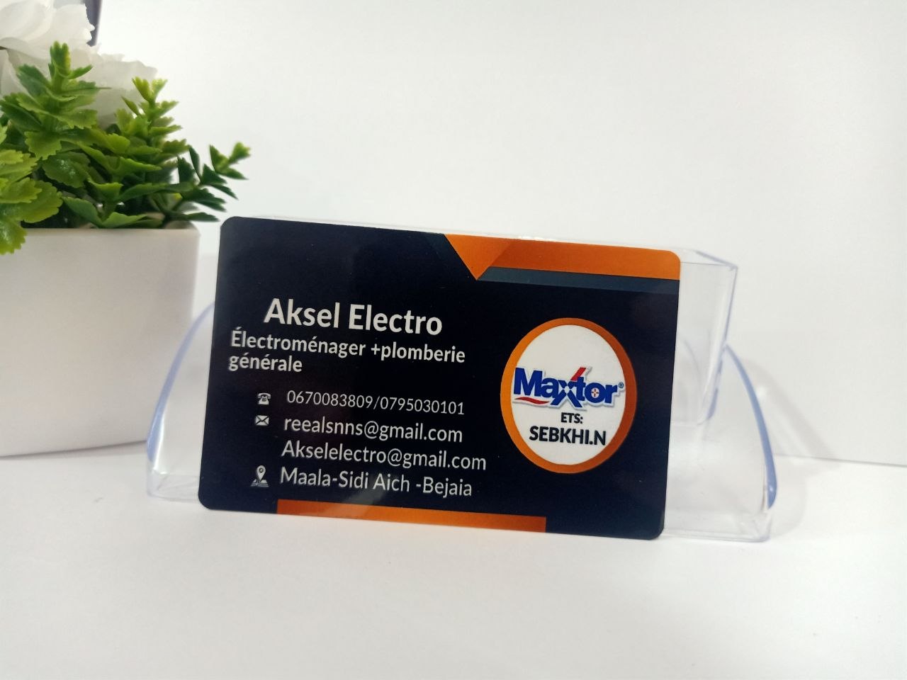 Cartes de visite premium — finitions dorure et gaufrage
